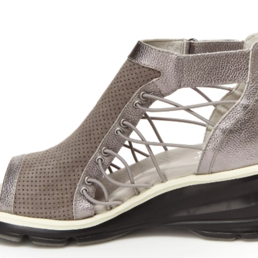 Jambu Grey Suade and Gunmetal metallic leather  Size 9